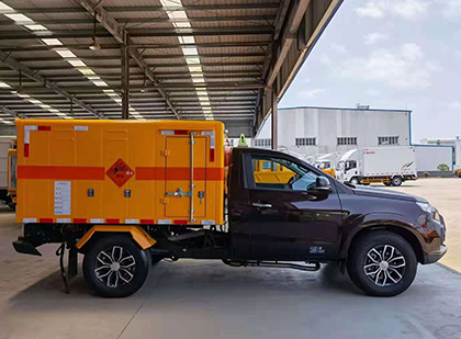 盐城爆破器材运输车